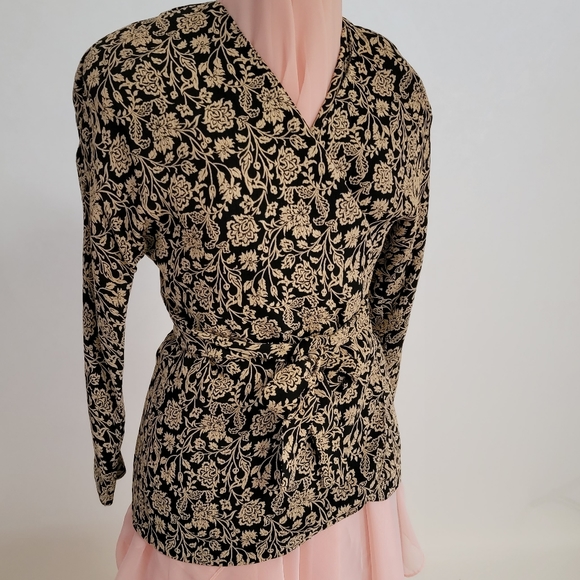 Tamotsu Wrap Top, Size Small - Picture 2 of 6